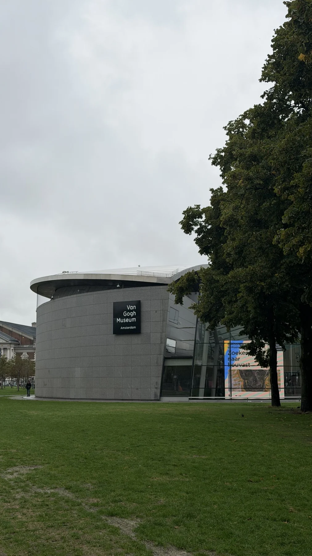 El Museo Van Gogh, en Museumplein.