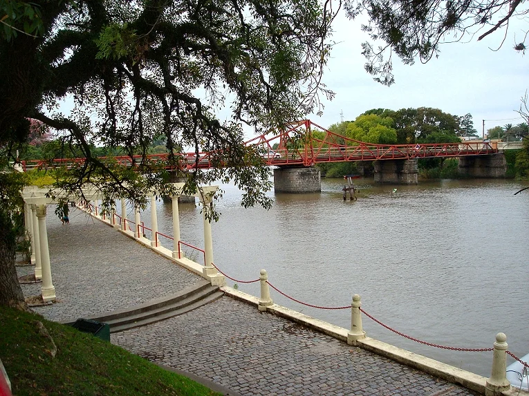 La rambla de los Constituyentes, en Carmelo.